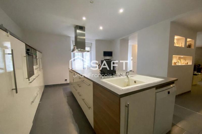 Maison de ville - 145 m² - 8 pièces