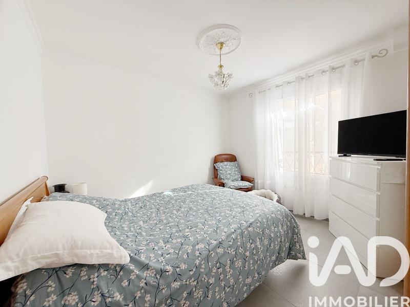 Maison - 219 m² - 6 pièces