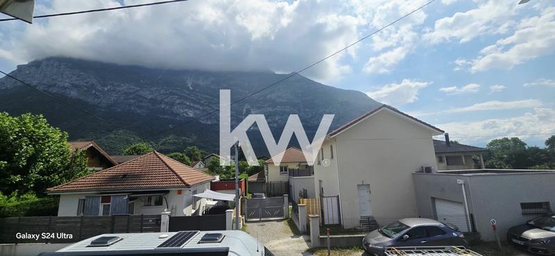 Maison - 85 m² - 4 pièces