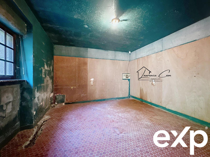 Maison - 404 m² - 12 pièces