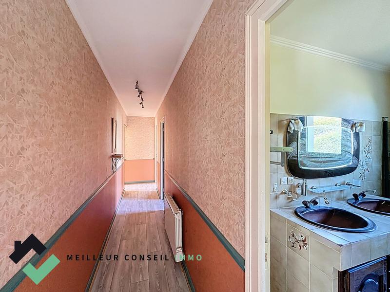 Maison traditionnelle - 188 m² - 7 pièces