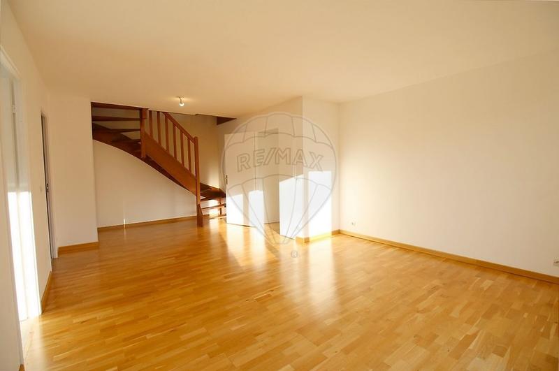 Appartement - 94 m² - 5 pièces