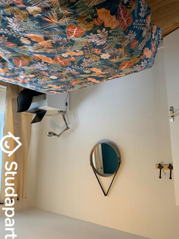 Chambre - 11 m² - 1 pièce