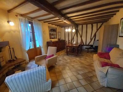 Maison - 170 m² - 8 pièces