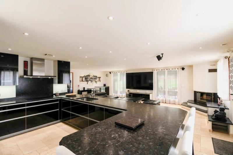 Maison - 93 m² - 3 pièces