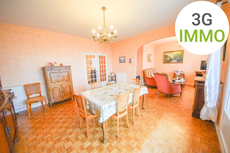 Appartement - 90 m² - 4 pièces