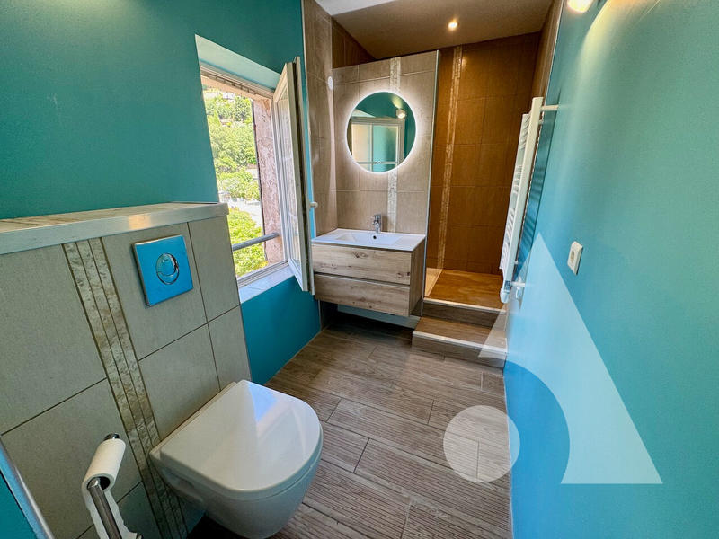 Appartement - 70 m² - 4 pièces