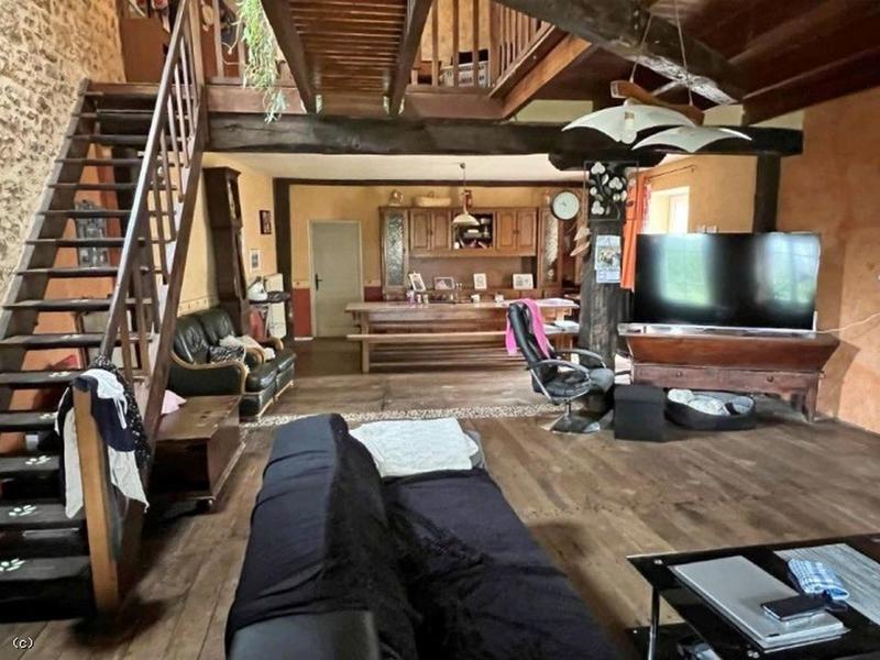 Maison ancienne - 180 m² - 7 pièces