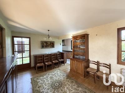 Maison - 186 m² - 9 pièces