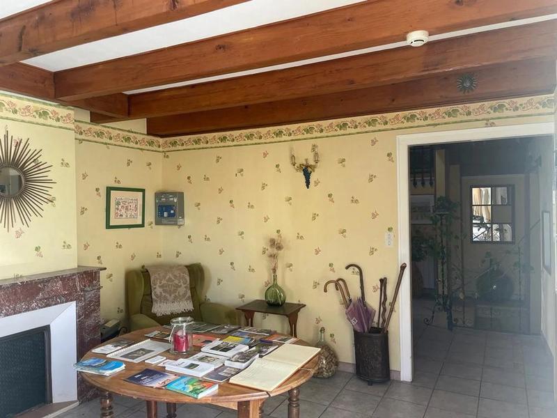 Maison - 280 m² - 12 pièces