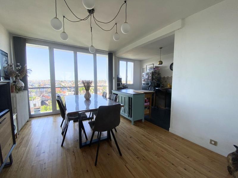 Appartement - 70 m² - 3 pièces