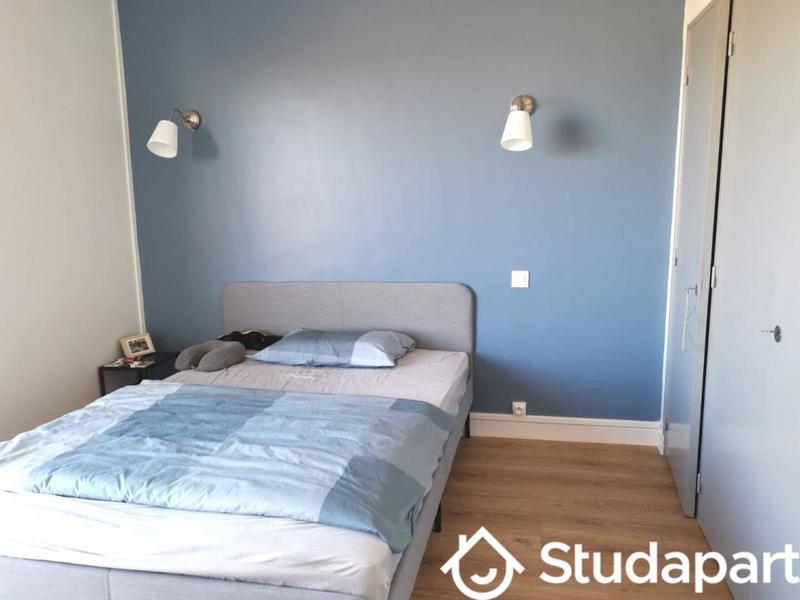 Chambre - 11 m² - 1 pièce