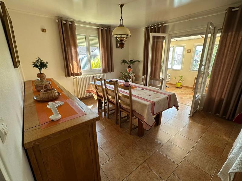 Maison - 96 m² - 6 pièces