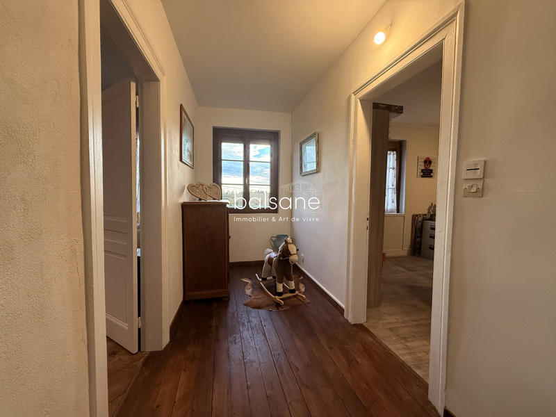 Maison - 226 m² - 8 pièces