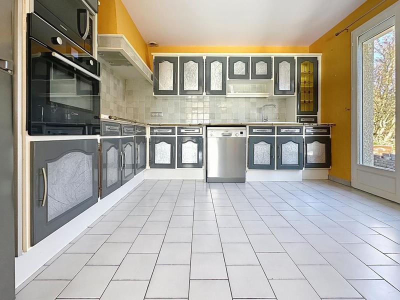 Maison - 110 m² - 4 pièces