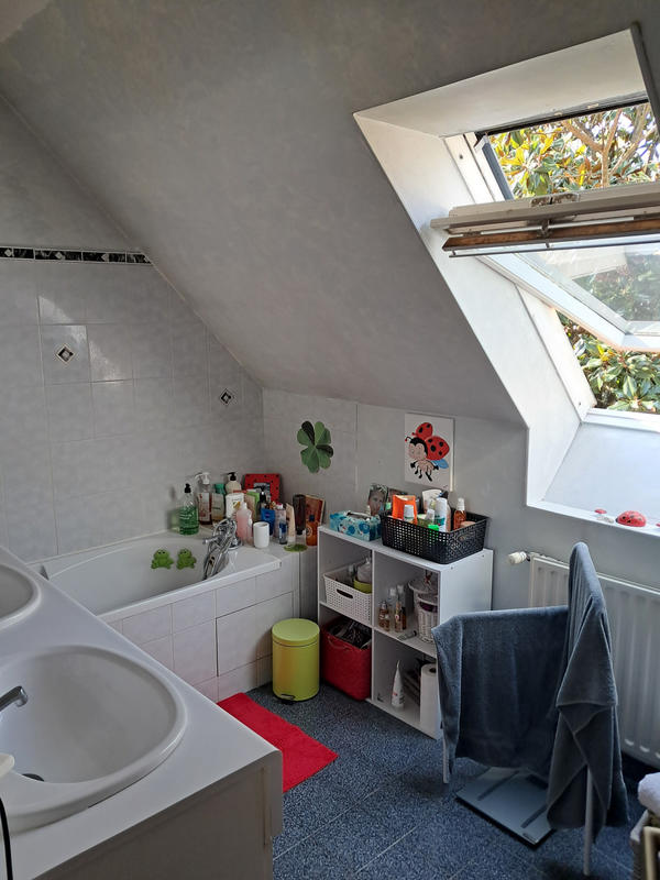 Maison - 202 m² - 8 pièces