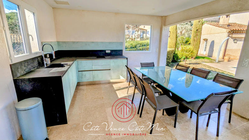 Maison - 181 m² - 5 pièces