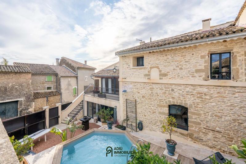 Maison - 316 m² - 6 pièces