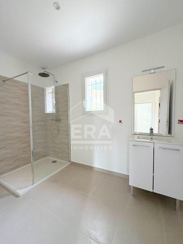 Maison - 99 m² - 4 pièces