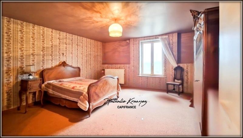 Maison - 243 m² - 8 pièces