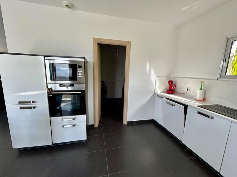 Villa - 217 m² - 5 pièces