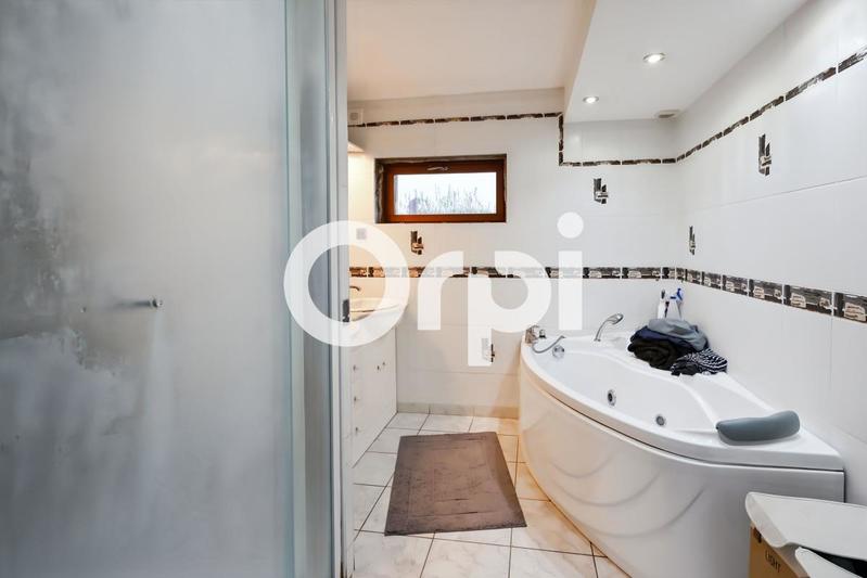 Maison - 154 m² - 1 pièce