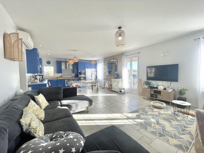 Appartement - 100 m² - 5 pièces