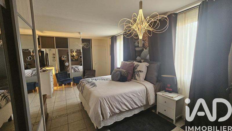 Maison - 140 m² - 5 pièces