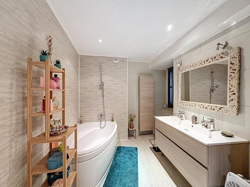 Maison - 115 m² - 4 pièces