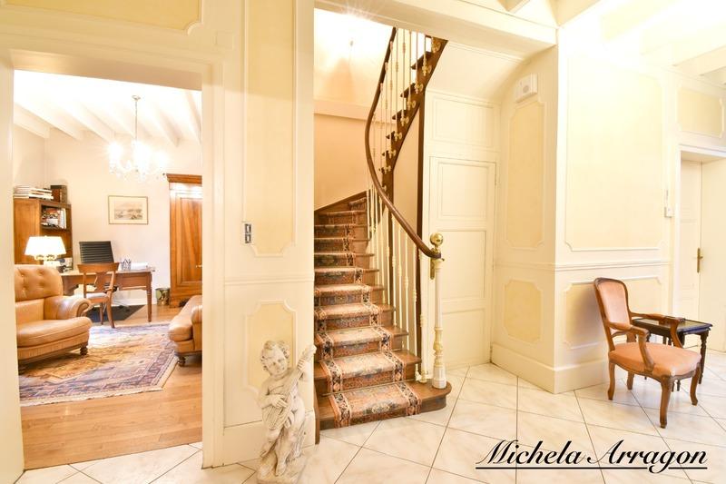 Maison de maîtres - 240 m² - 6 pièces