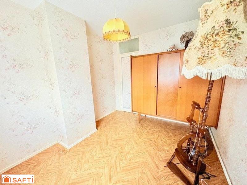 Maison - 79 m² - 6 pièces