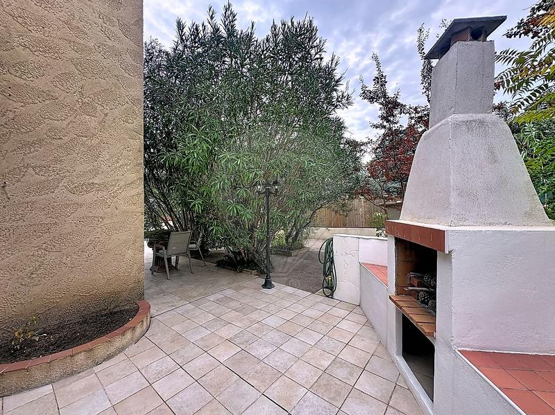 Maison - 204 m² - 8 pièces