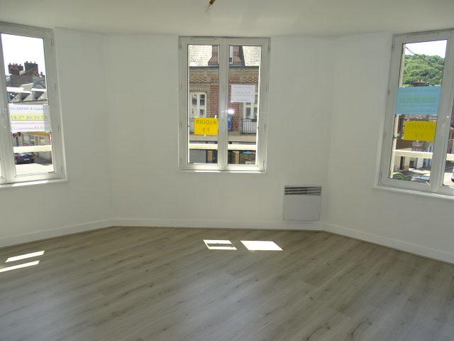 Appartement - 85 m² - 3 pièces