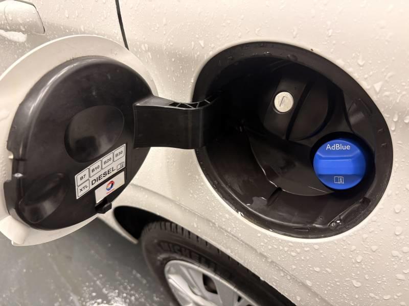 Peugeot 208 affaire Bluehdi 100 s&amp;S Bvm5 Premium Pack