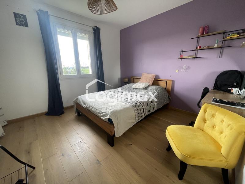 Maison - 200 m² - 5 pièces