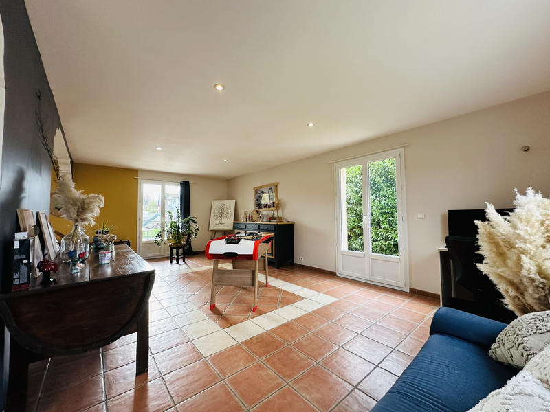 Maison - 167 m² - 6 pièces