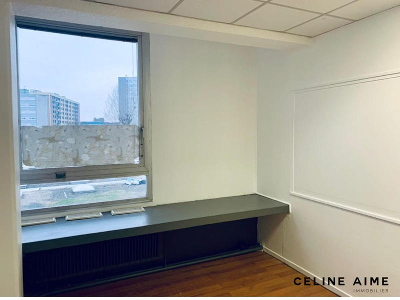 Bureau - 8 m² - 1 pièce