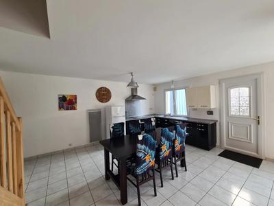 Maison - 76 m² - 4 pièces