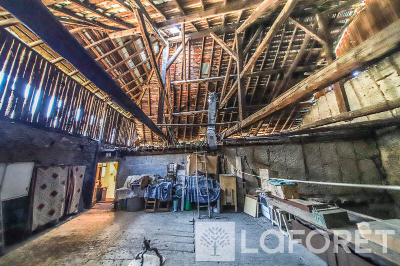 Maison - 430 m² - 4 pièces