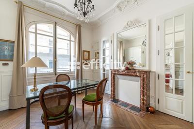 Appartement bourgeois - 82 m² - 4 pièces