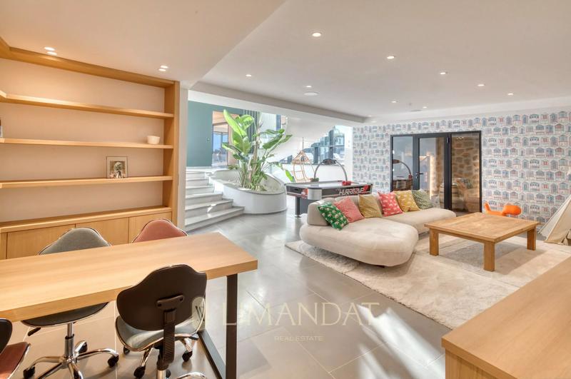 Villa - 650 m² - 17 pièces