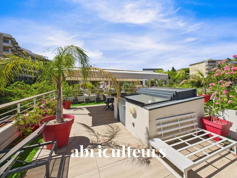 Appartement - 80 m² - 3 pièces