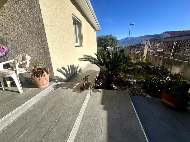 Maison - 210 m² - 6 pièces