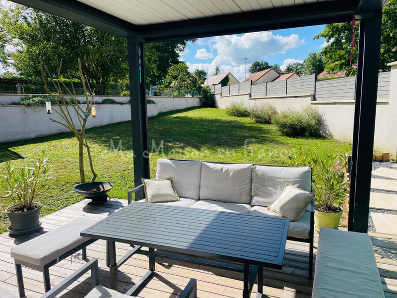 Maison - 107 m² - 5 pièces