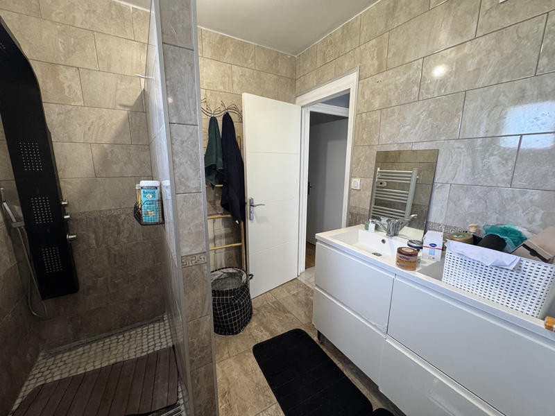 Maison - 180 m² - 6 pièces