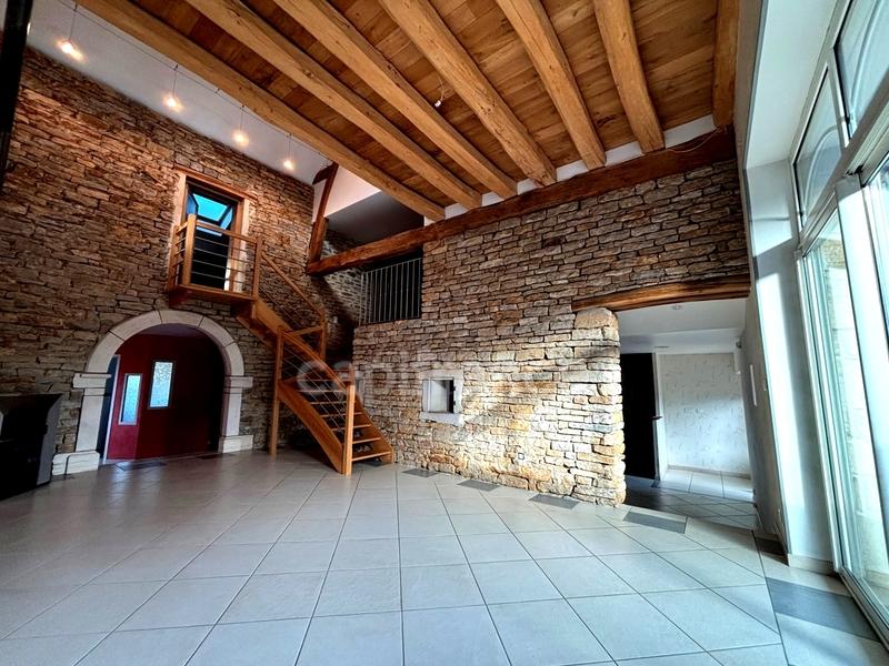 Maison - 169 m² - 5 pièces