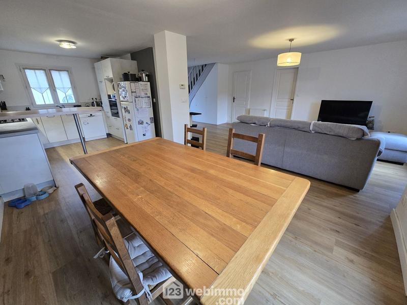 Maison - 110 m² - 4 pièces