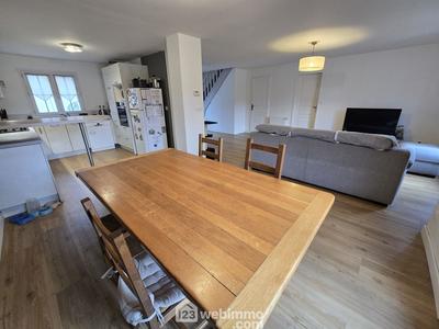 Maison - 110 m² - 4 pièces