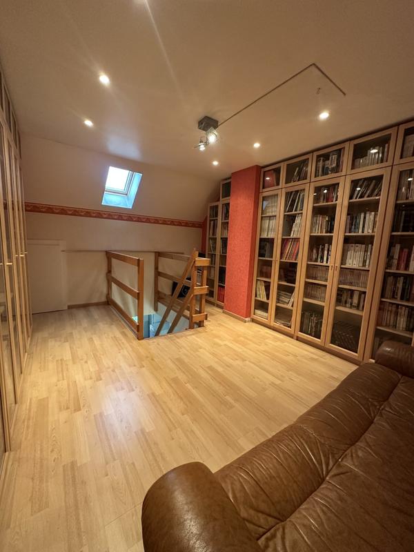 Maison - 184 m² - 6 pièces