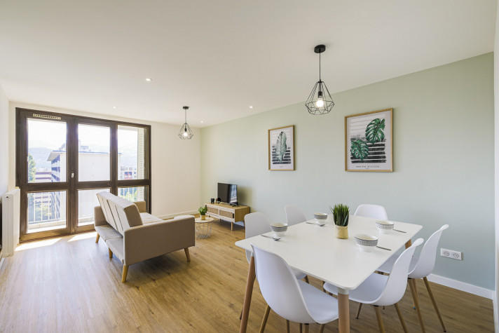 Appartement - 114 m² - 6 pièces